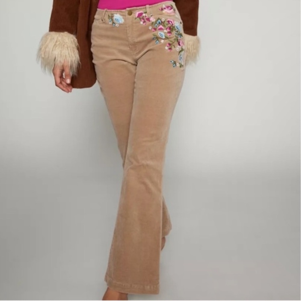 Kimchi Blue‎ Jamie Velvet Floral Embroidered BootCut Pants Women's Size 26
